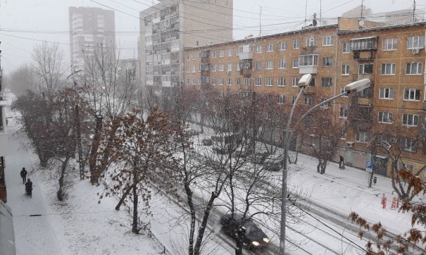 Рабочая неделя в Екатеринбурге будет снежной и теплой